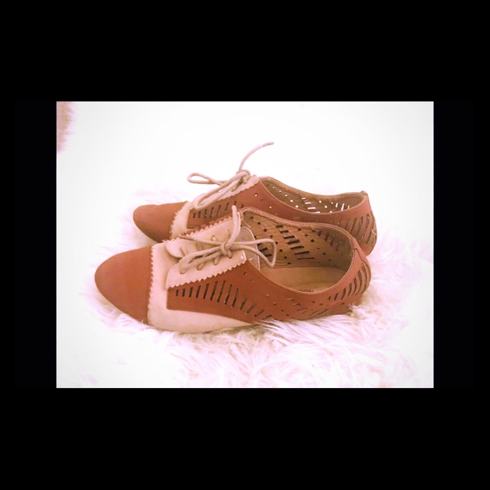 Dollhouse shoes size 7🛍